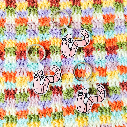Milla-Mato - matoavaimenperä - akryylinen eläinavaimenperä